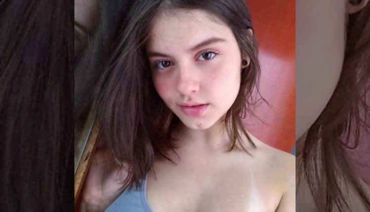 Cergam Bokep Hot ABG Ngentot Ketika PKL Di Hotel